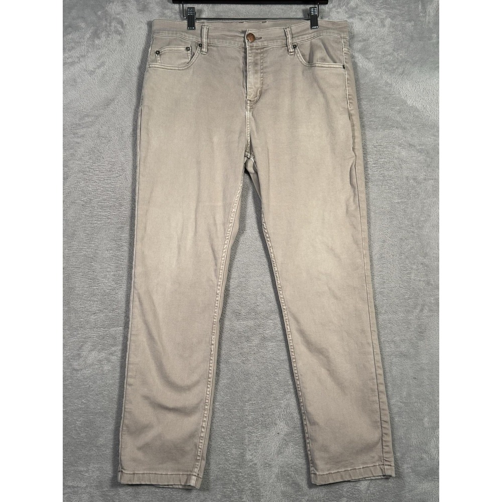Mugsy Bucks Jeans Mens 34x30 Beige Slim Straight Stretch Denim Coolmax Pants
